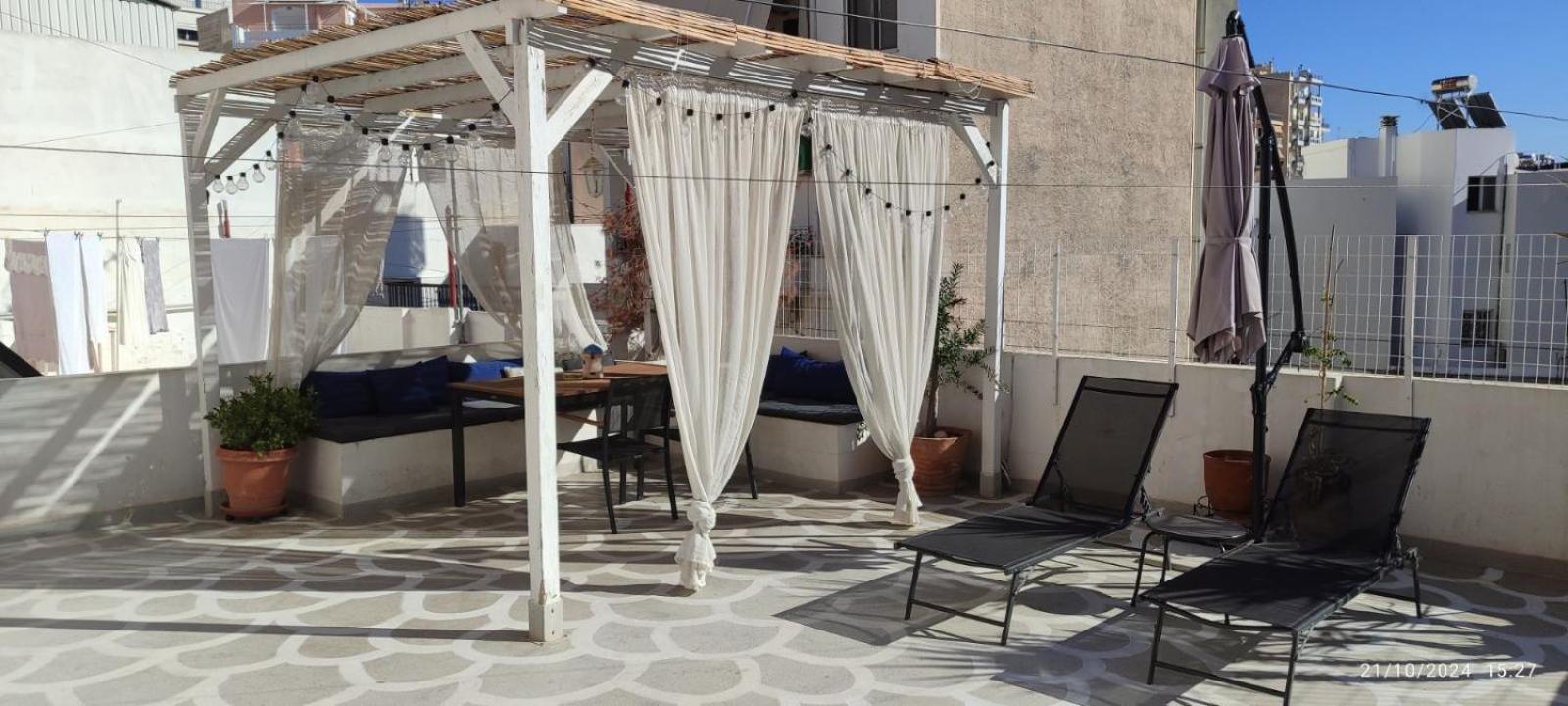 Apartment With Terrace In Piraiki Piraeus Ngoại thất bức ảnh